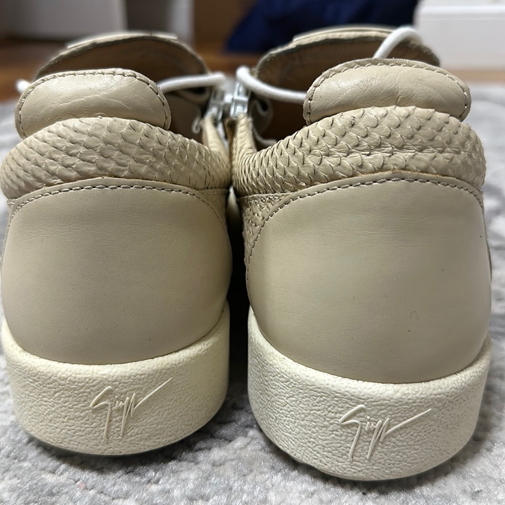 Authentic Guisseppe Zanoti Leather low top sneakers Beige - Picture 2 of 5